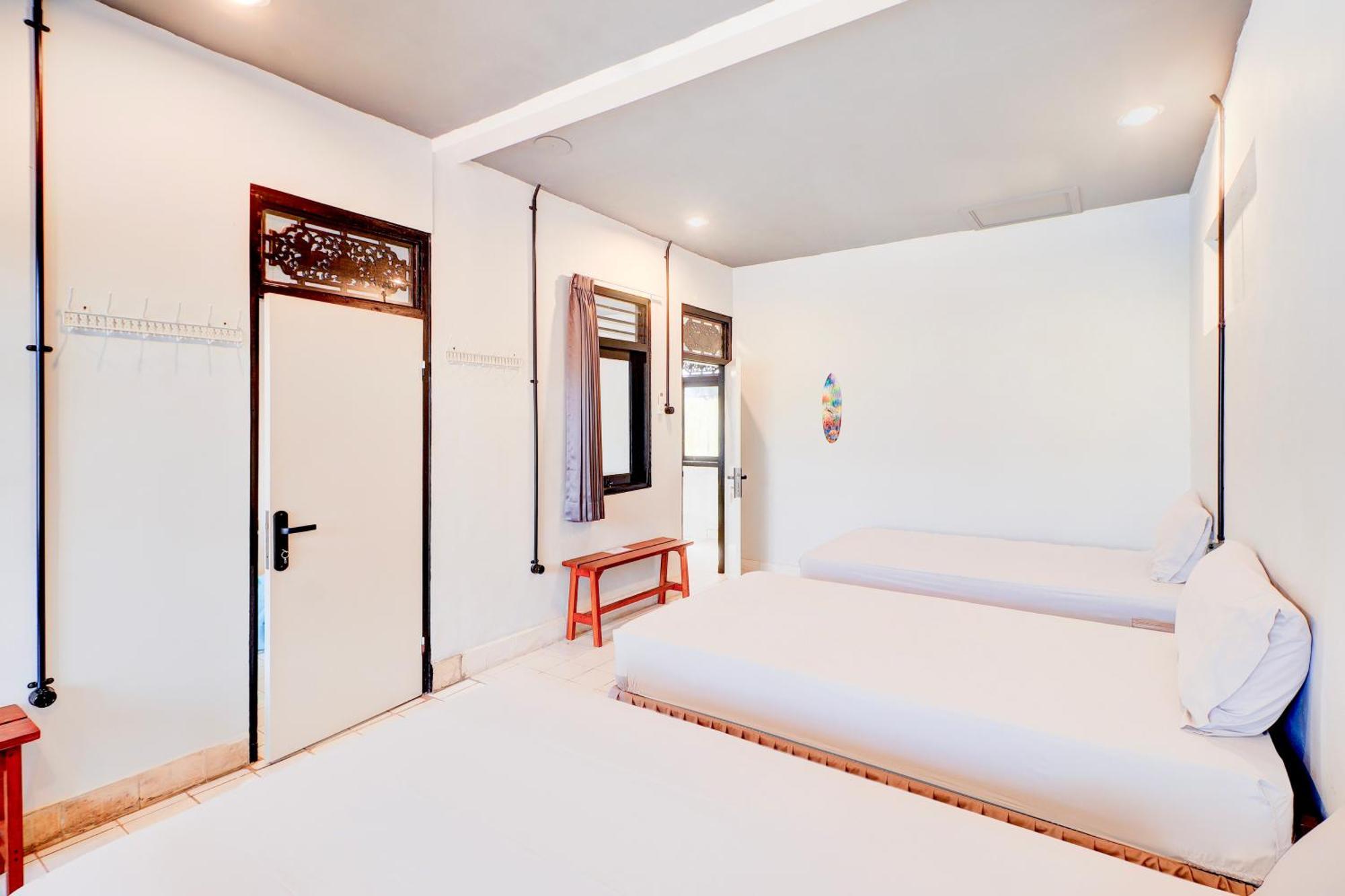 Collection O Legian Near Legian Beach Exterior photo