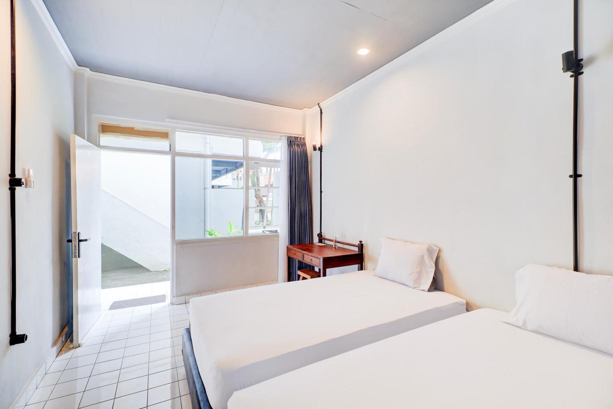 Collection O Legian Near Legian Beach Exterior photo