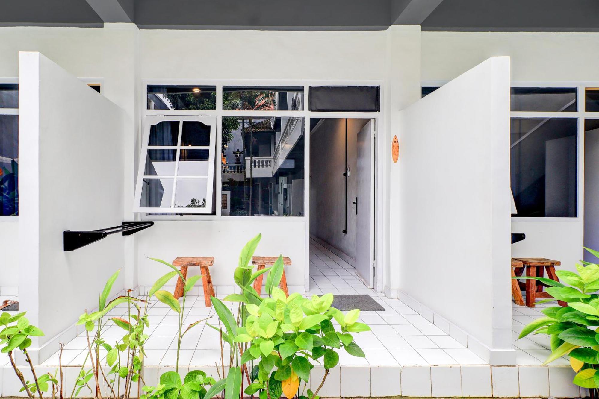 Collection O Legian Near Legian Beach Exterior photo